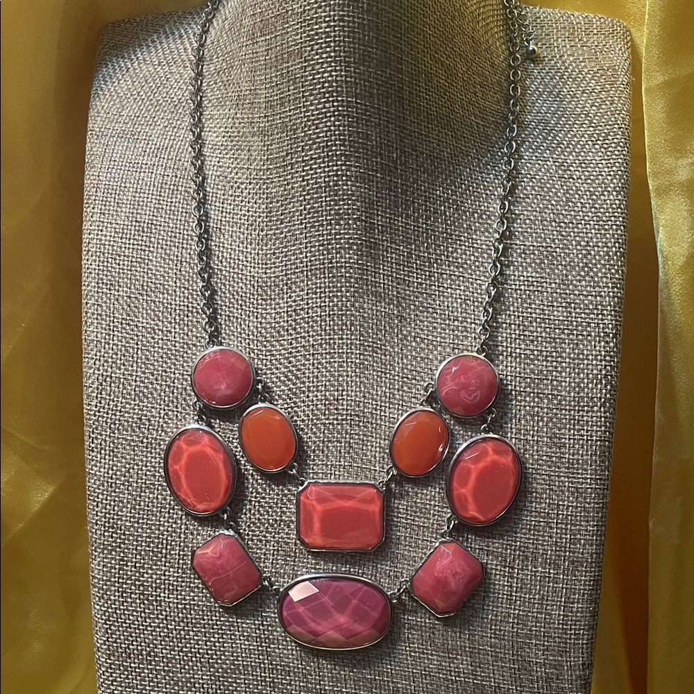 FREE With Purchase 🎁Elegant Necklace